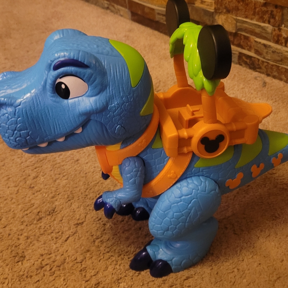 Disney Junior Mickey Mouse Roarin Safari Dino Playset - Picture 6 of 6
